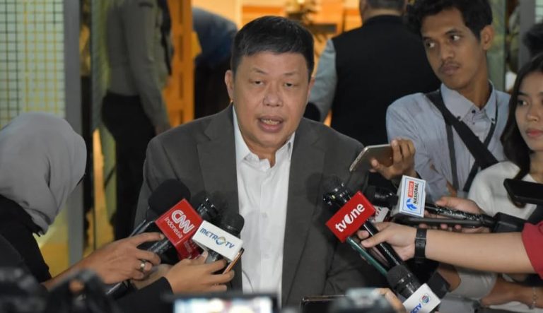 Material Kayu Gelondongan Jadi Petunjuk Bencana Banjir Bandang di Sumatera: DPR Sebut Ada Masalah Serius di Hulu