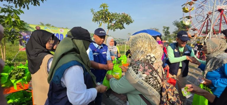 TPS Dukung Program DOKAR Baksose Suroboyo di Kecamatan Lakarsantri, Warga Dapatkan Bahan Pangan Bergizi dengan Harga Terjangkau