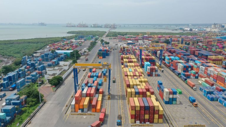 Arus Peti Kemas TPS Tetap Menunjukkan Tren Positif Pada Bulan Juli 2026