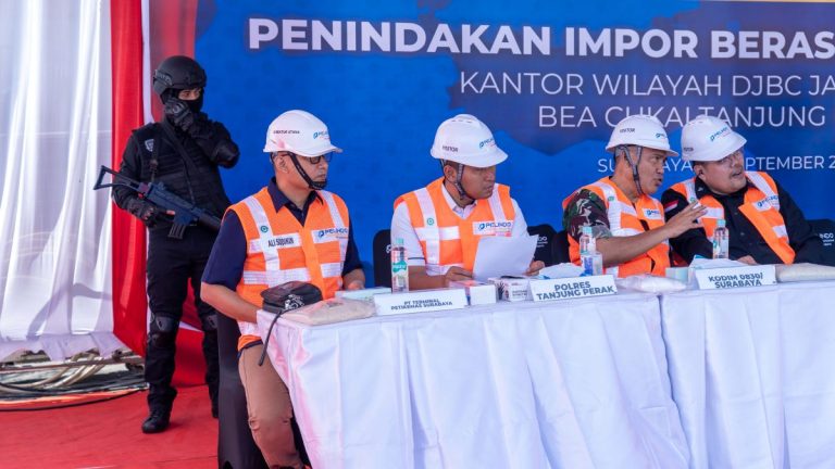 Bea Cukai Temukan Ratusan Ton Beras dan Garam dalam Importasi yang Diberitahukan sebagai Ammonium Chloride