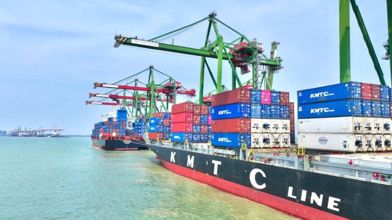 Arus Petikemas Kian Ramai, Terminal Teluk Lamong Tembus 2,29 Juta TEUs Hingga September 2026